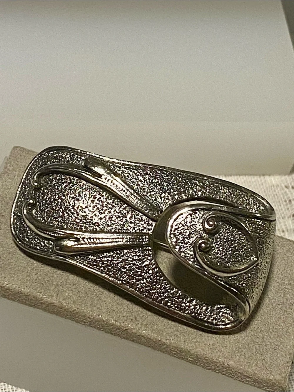 Vintage 1973 S Cov Scarf Clip/ Ring